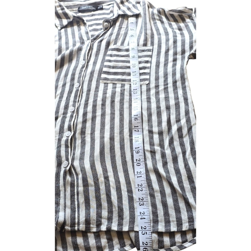 Doe & Rae Striped Button-Up Shirt Relaxed Fit Short Sleeve Top Size S - Picture 10 of 11